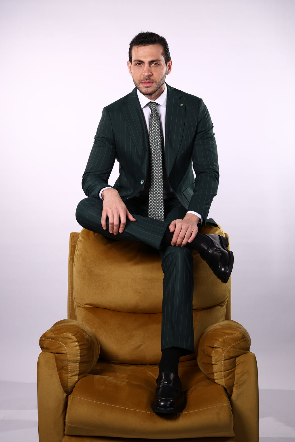 Men’s Italian Striped Wool Classic Suit-ST.OLIVE.053
