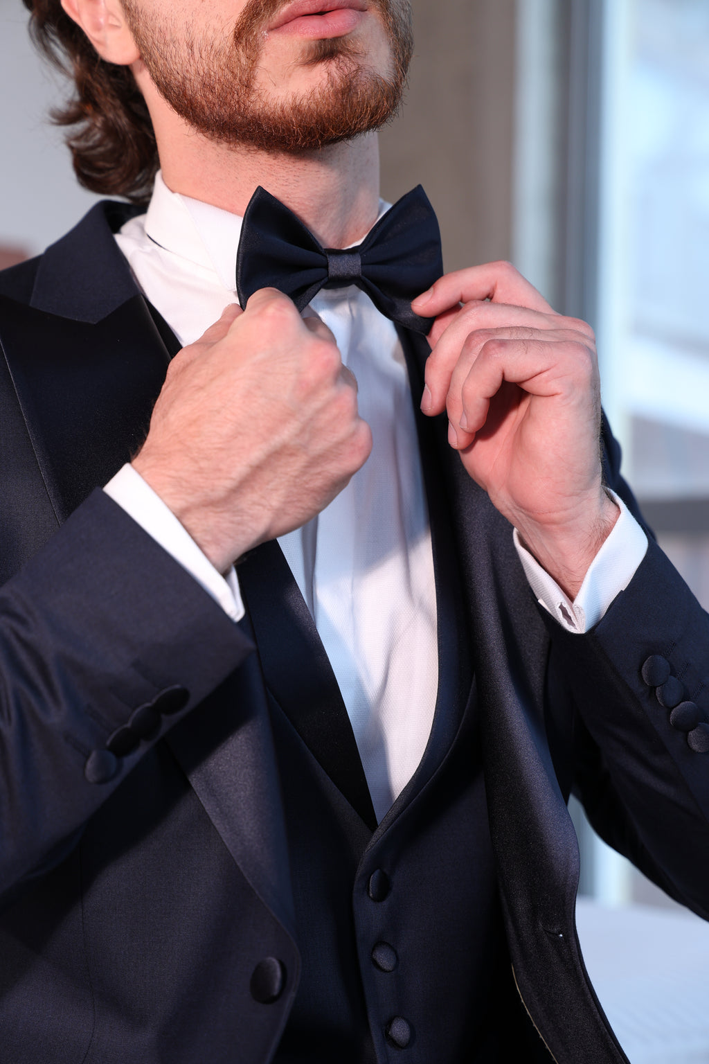 Navy Peak Lapel Tuxedo – Timeless Style for Weddings & Galas.024