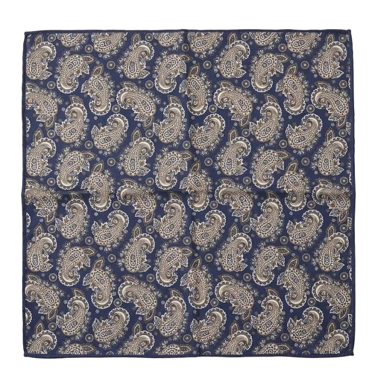 Premium Silk Pocket Square – Handcrafted Luxury Suit Accessory